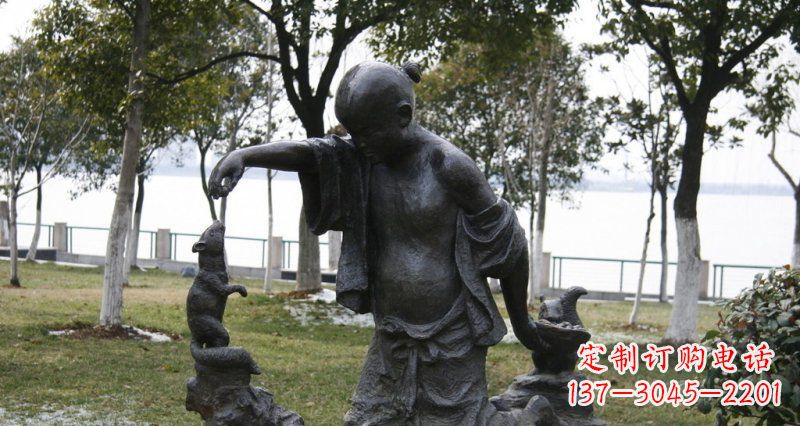 廊坊铜质高端松鼠雕塑