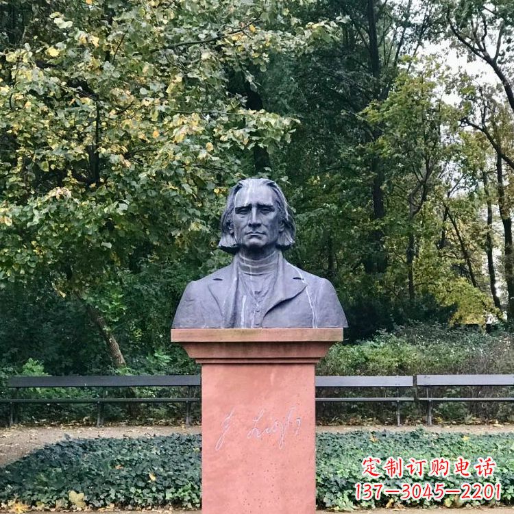 廊坊钢琴音乐家肖邦的经典雕塑