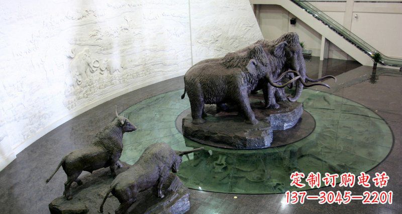 廊坊领雕塑公园长毛象动物铜雕