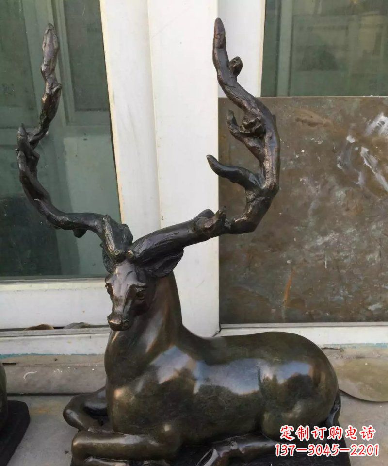 廊坊铸铜小鹿动物雕塑