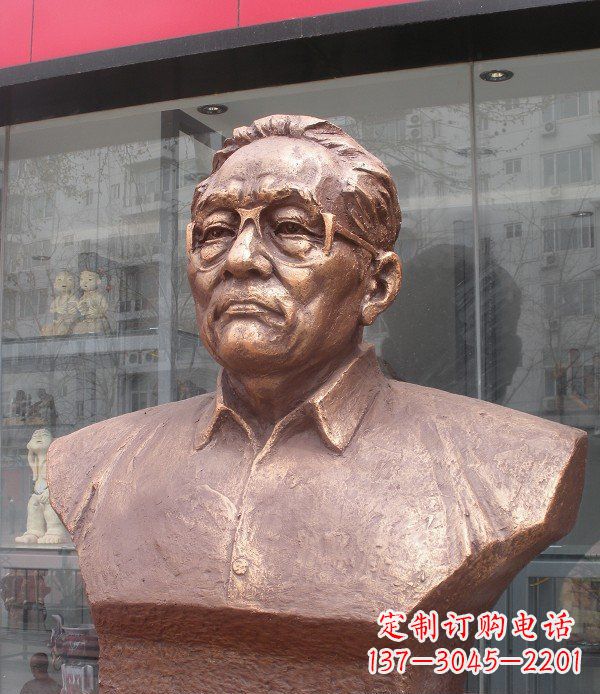 廊坊以巴金头像为原型打造的高贵铜雕艺术