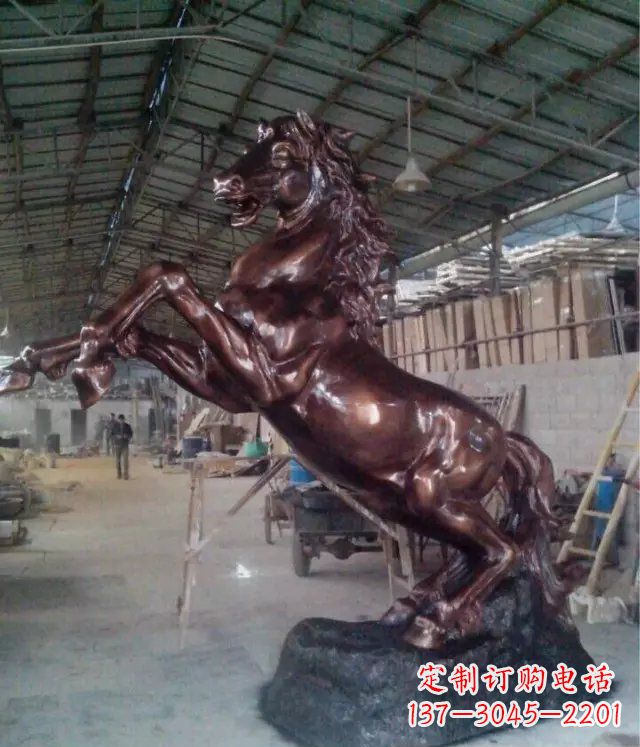 廊坊广场奔马铜雕