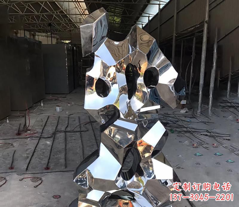廊坊别具匠心的太湖石雕塑