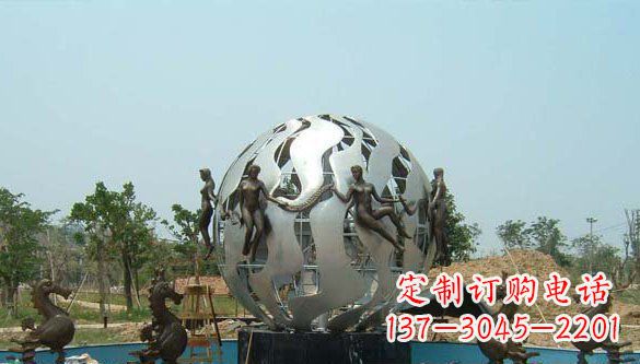 廊坊高雅大气不锈钢圆球喷泉雕塑