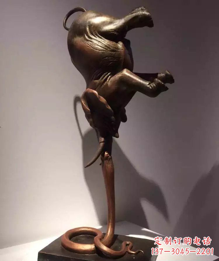 廊坊广场大象倒立景观铜雕
