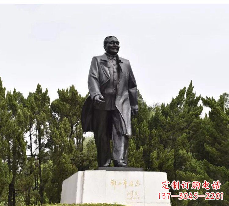 廊坊广场邓小平伟人铜雕