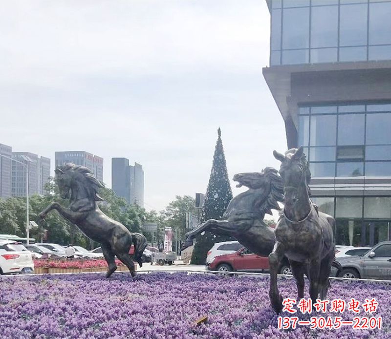 廊坊广场动物奔跑的马铜雕