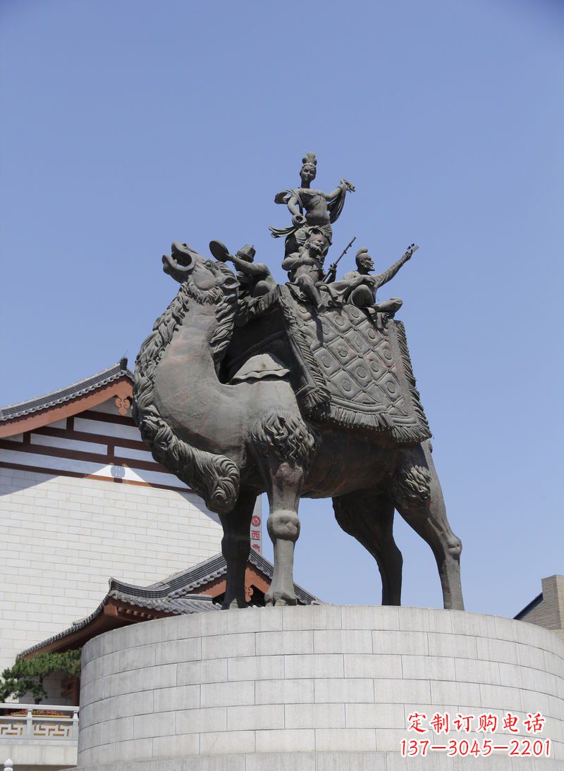 廊坊中领雕塑:古代人物骑骆驼铜雕