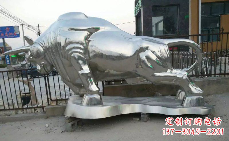 廊坊独特的拓荒牛不锈钢雕塑