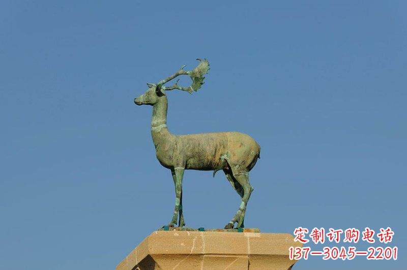 廊坊广场驯鹿景观铜雕