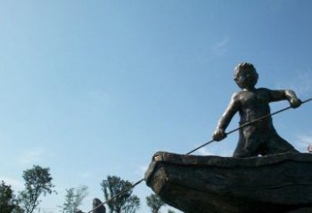 廊坊男孩撑船铜雕，营造童趣氛围