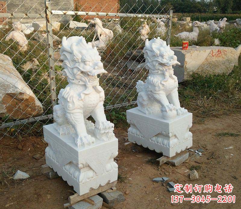 廊坊精美雕刻石麒麟,添玉门口踩球景象