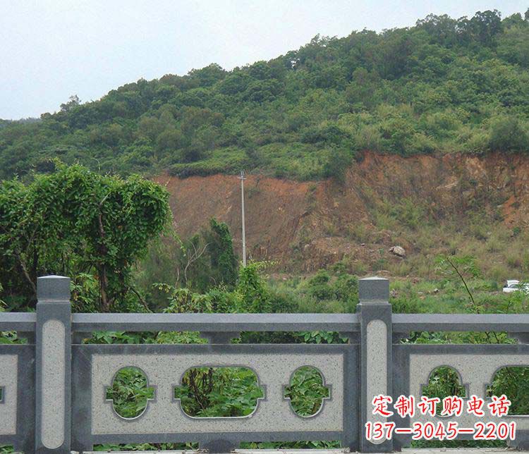 廊坊景区仿古栏板石雕:展现华丽古典风格的雕塑艺术