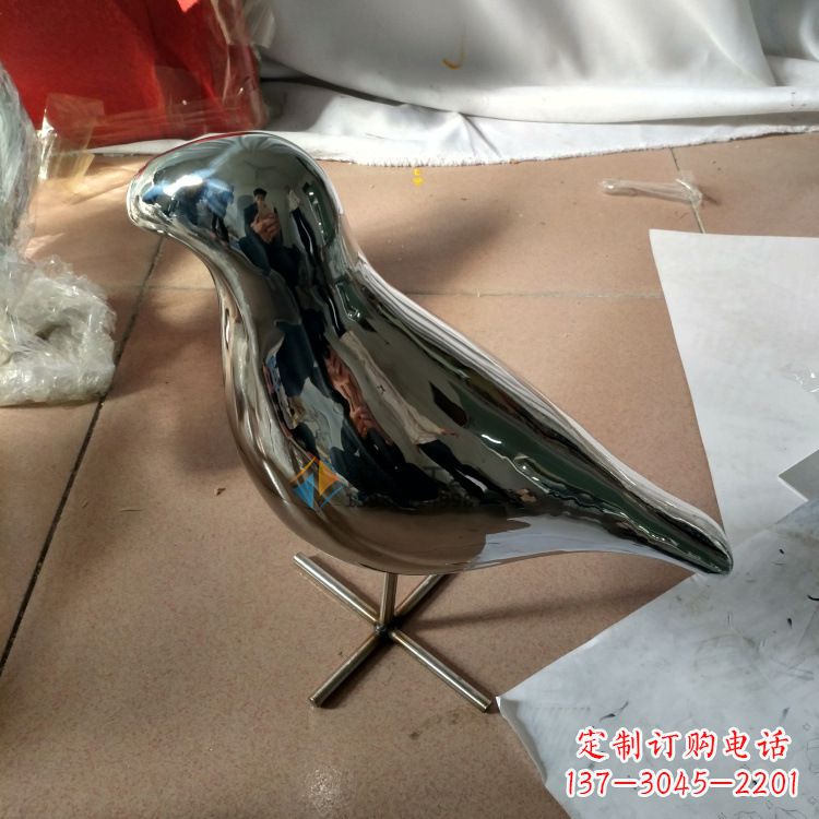 廊坊精致现代镜面不锈钢鸽子雕塑