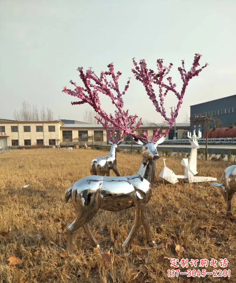 廊坊镜面不锈钢梅花鹿雕塑,一款极致的雕塑体验