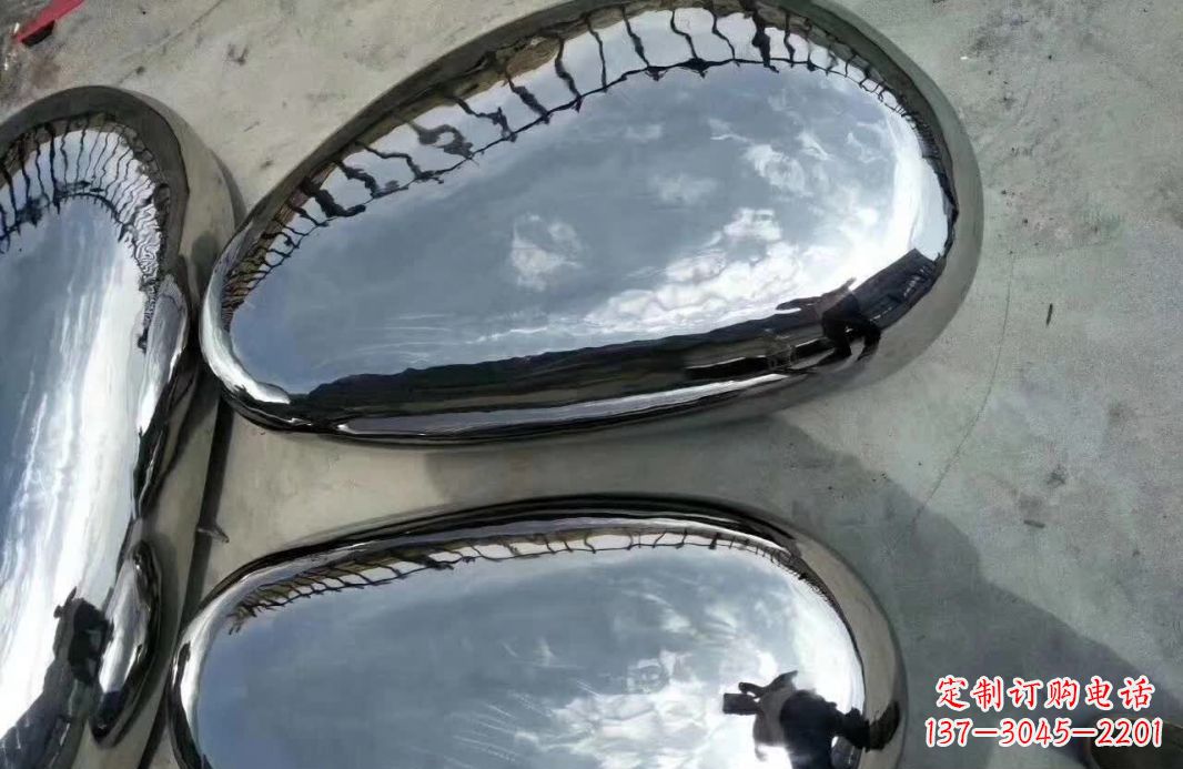 廊坊镜面水滴不锈钢雕塑