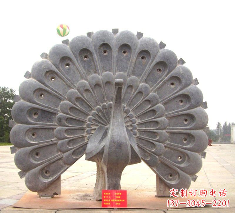 廊坊精美绝伦的碧玉孔雀雕塑