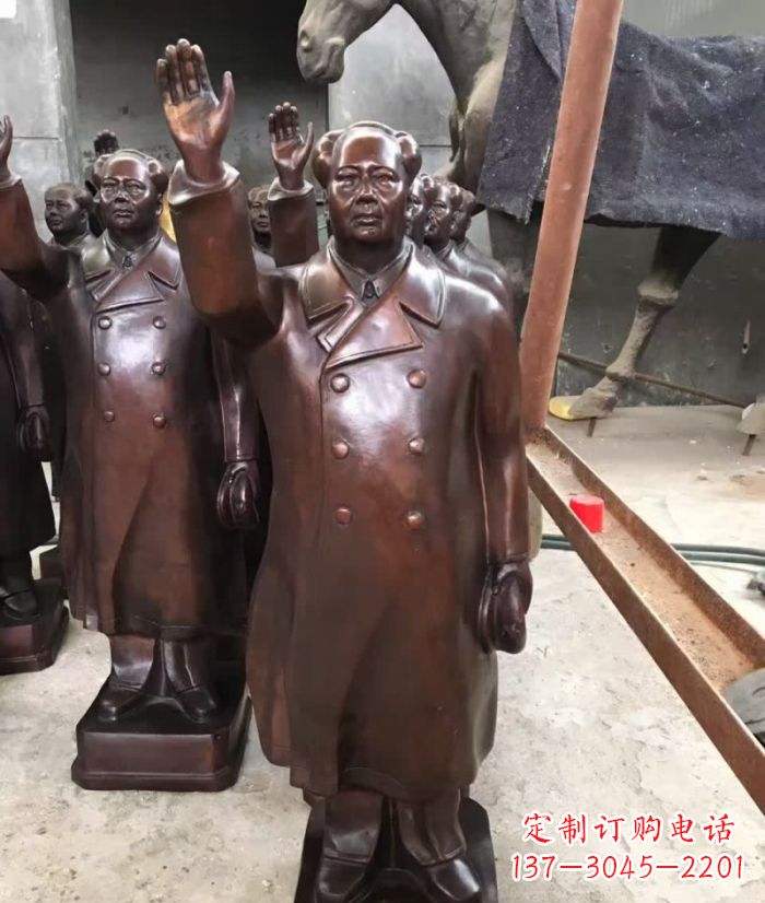 廊坊毛主席挥手铜雕 (2)