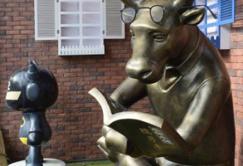 廊坊看书的牛卡通动物铜雕：艺术品级的制作品质