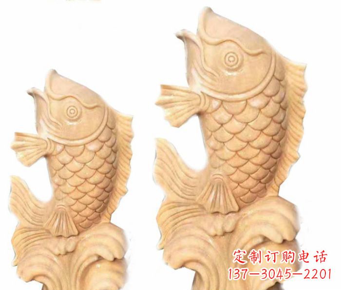 廊坊晚霞红石喷水鲤鱼雕塑,灵动悠扬