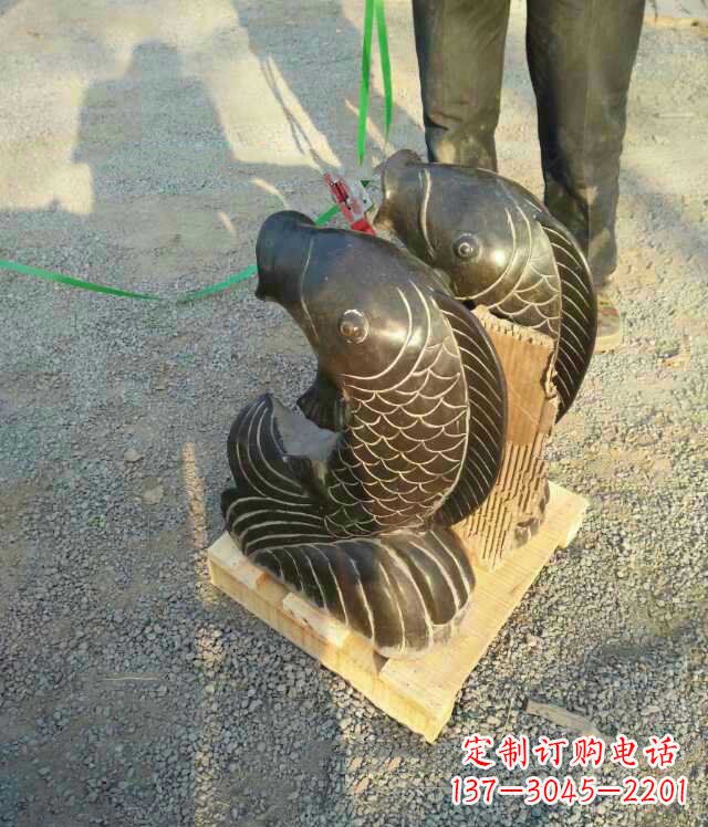 廊坊喷水鱼动物铜雕