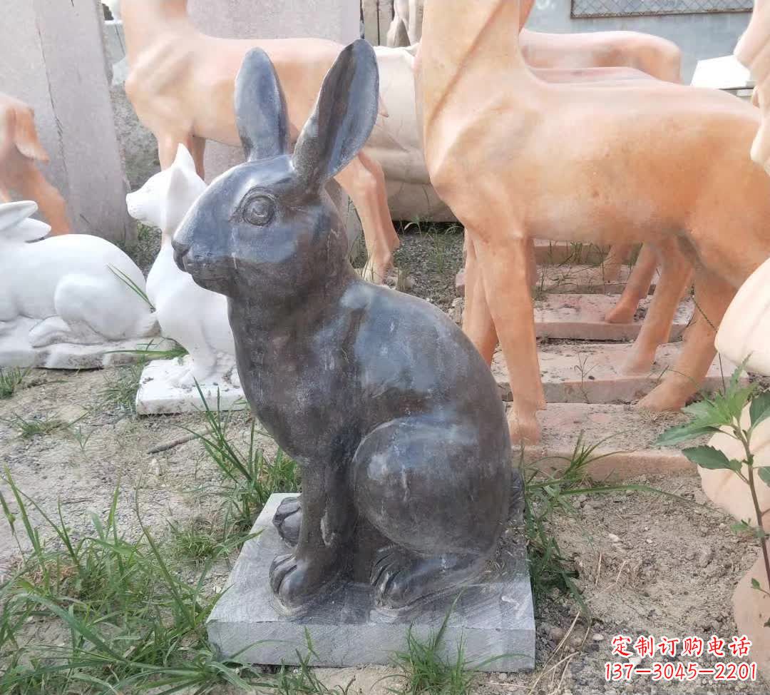 廊坊青石公园兔子雕塑,实惠的艺术装点
