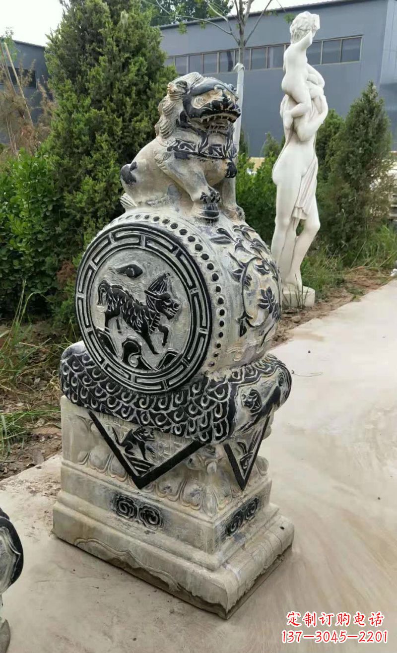 廊坊狮子抱鼓石雕塑,象征力量与美感