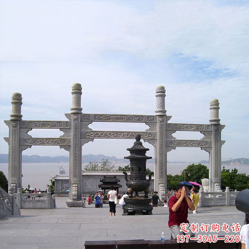 廊坊寺院冲天式石雕牌坊