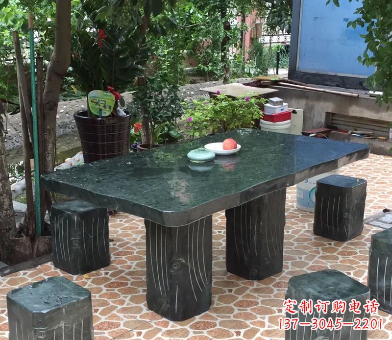 廊坊庭院长方形石桌凳雕塑
