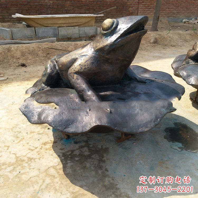 廊坊铜雕青蛙喷水雕塑