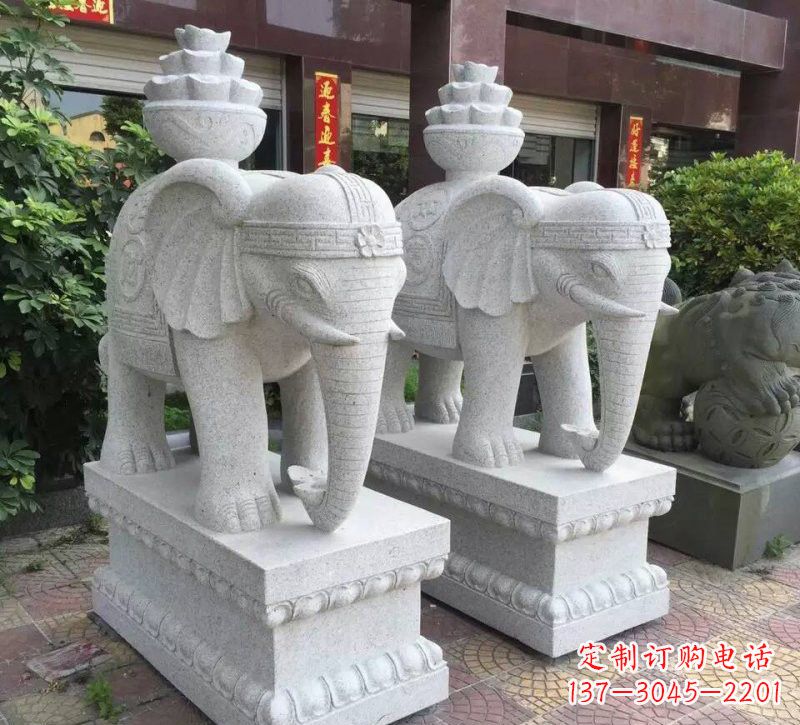 廊坊驮元宝的大象石雕