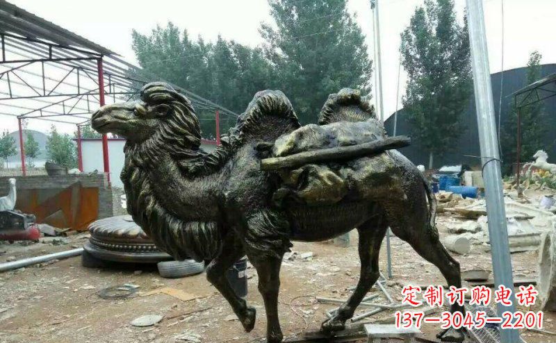 廊坊驮着东西的骆驼铜雕