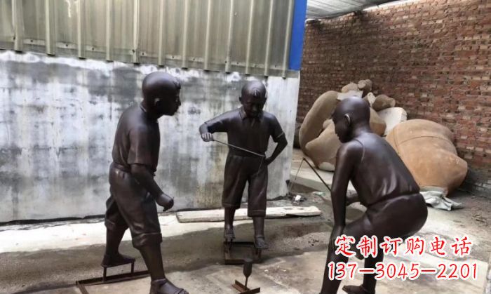 廊坊玩陀螺人物铜雕 (2)