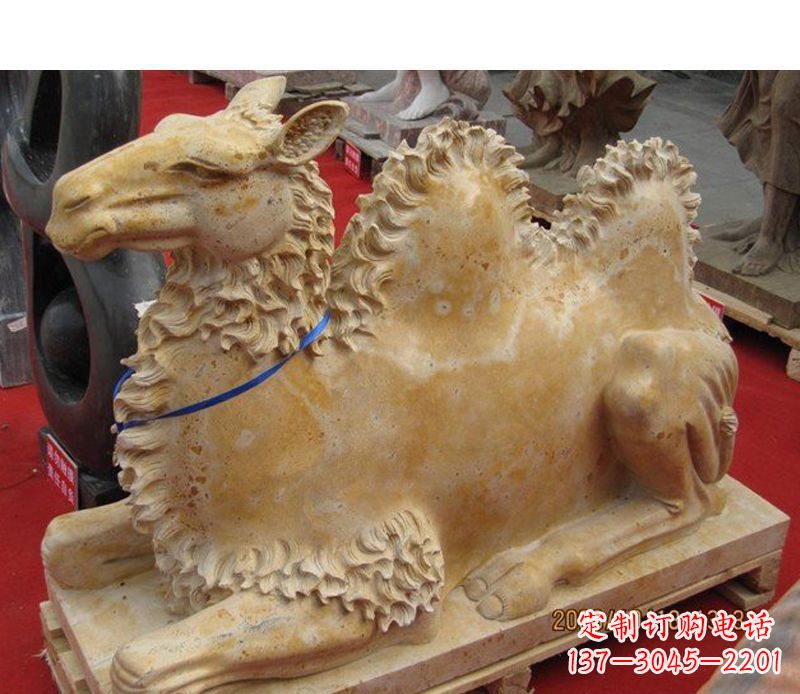 廊坊晚霞红动物骆驼石雕