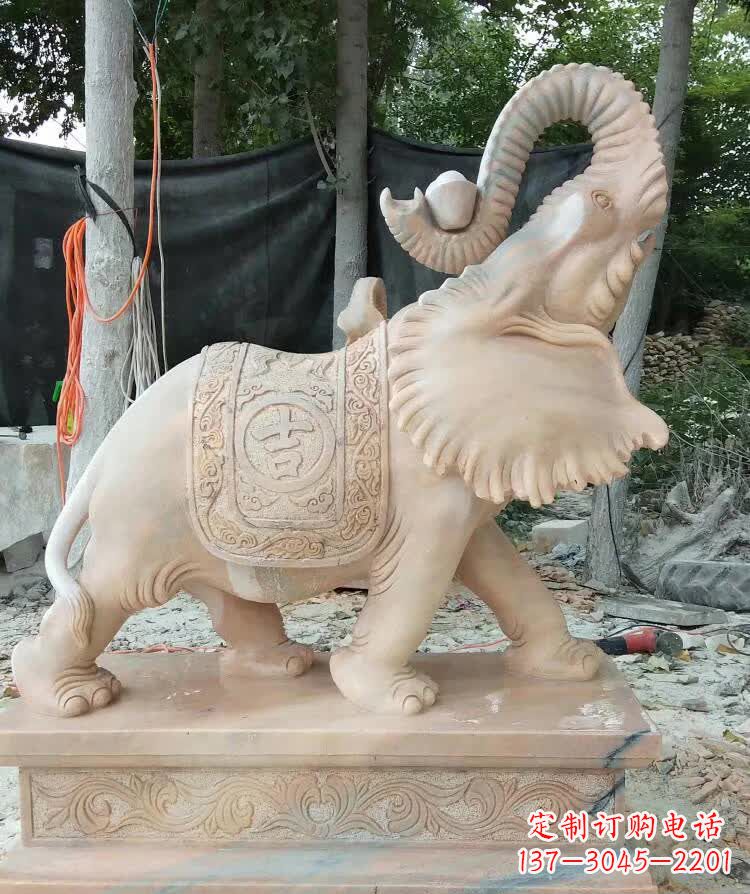 廊坊晚霞红卷元宝大象雕塑