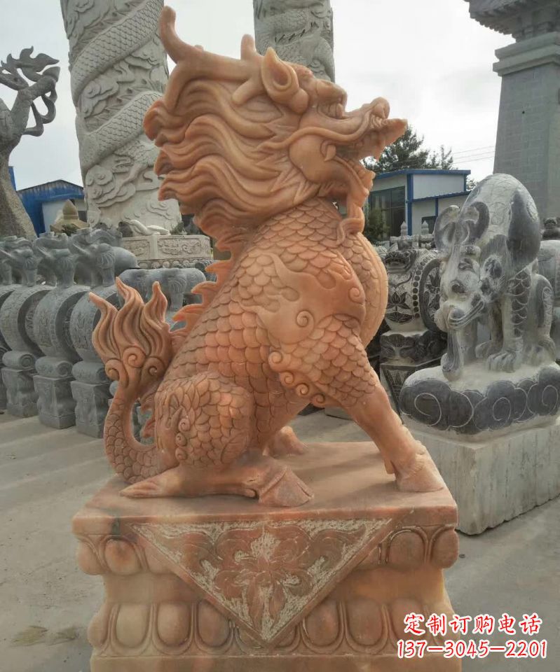 廊坊晚霞红麒麟雕塑1