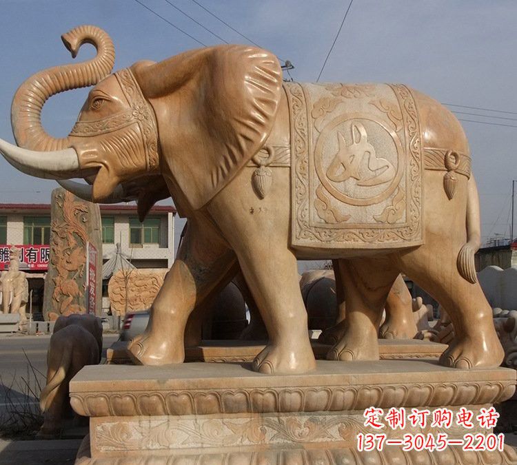 廊坊晚霞红石雕如意大象