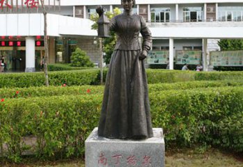 廊坊静谧中的南丁格尔铜雕