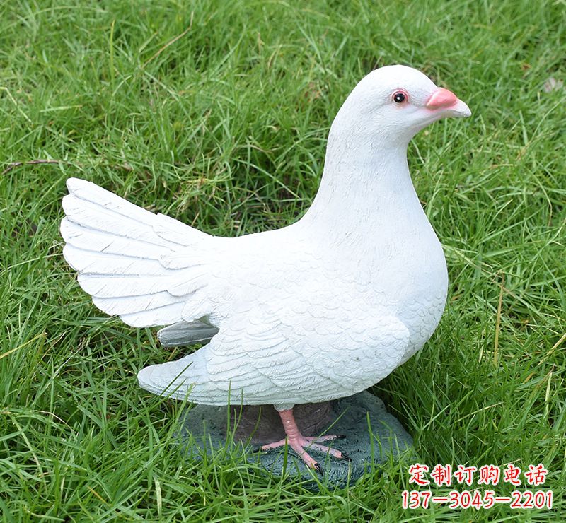 廊坊文化广场的和平鸽雕塑