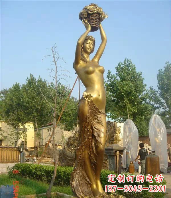 廊坊西方美女公园人物铜雕 (2)
