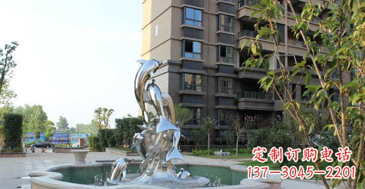 廊坊小区不锈钢跳跃海豚景观雕塑