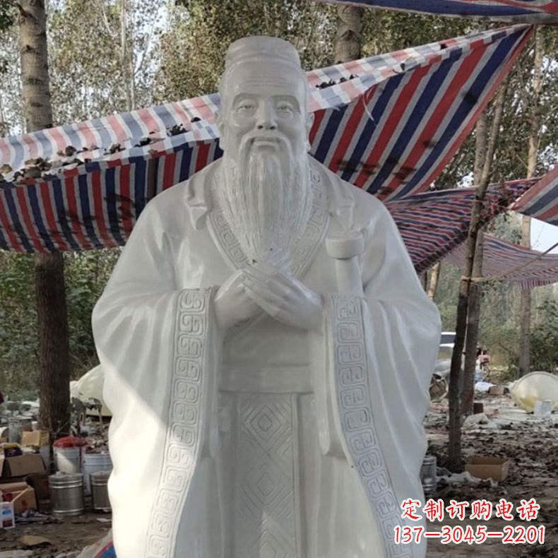 廊坊校园孔子雕像