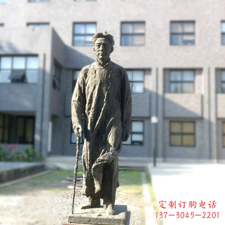 廊坊校园名人徐悲鸿雕塑