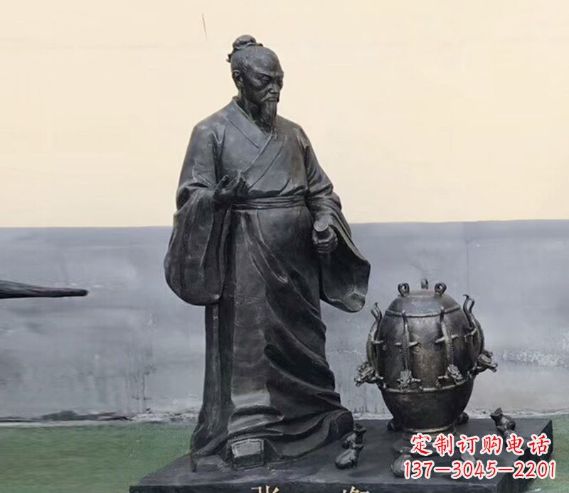 廊坊学校张衡和地动仪铜雕
