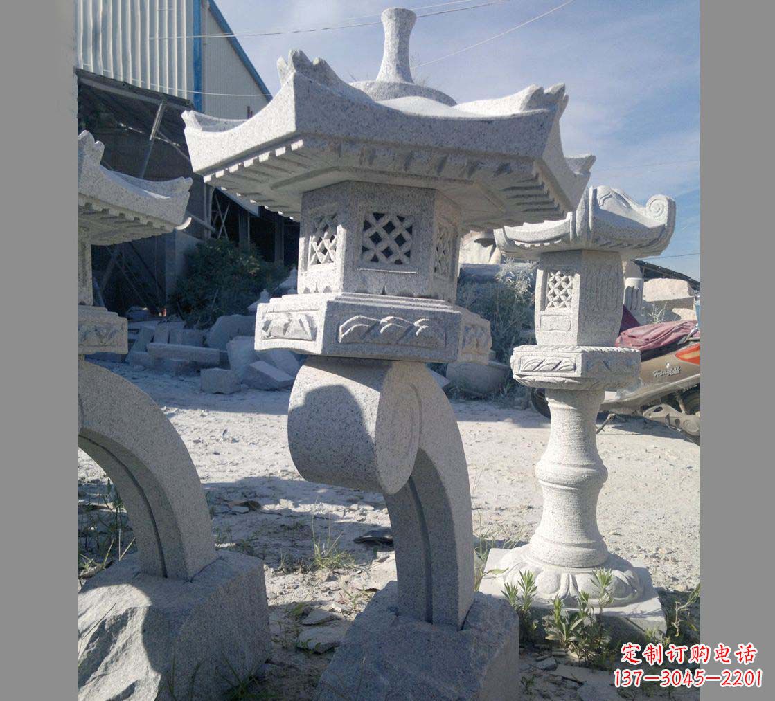 廊坊园林景观草坪石灯雕塑