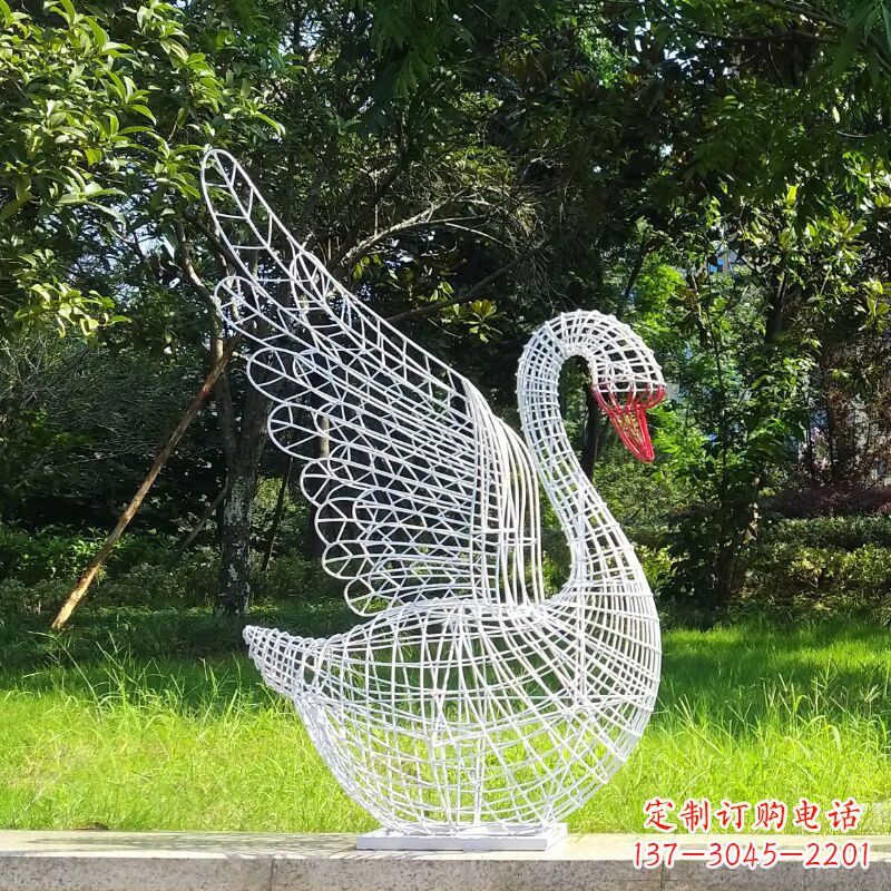 廊坊展翅款网格天鹅雕塑(嘴部为实体)