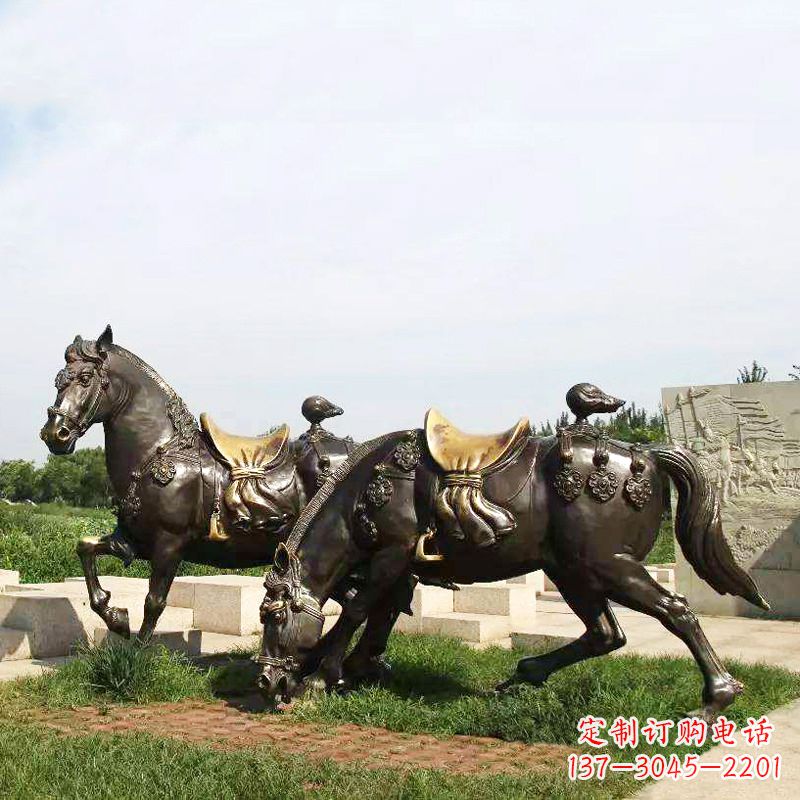 廊坊战马群公园景区动物情景雕塑