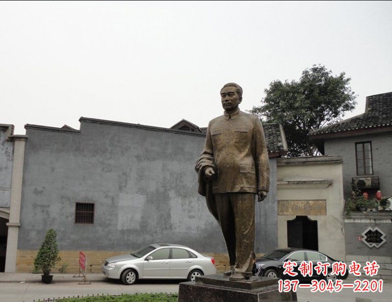 廊坊周恩来广场伟人铜雕
