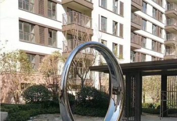 廊坊小区不锈钢镜面圆环雕塑 