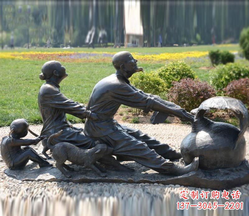 廊坊祖孙三人拔萝卜铜雕